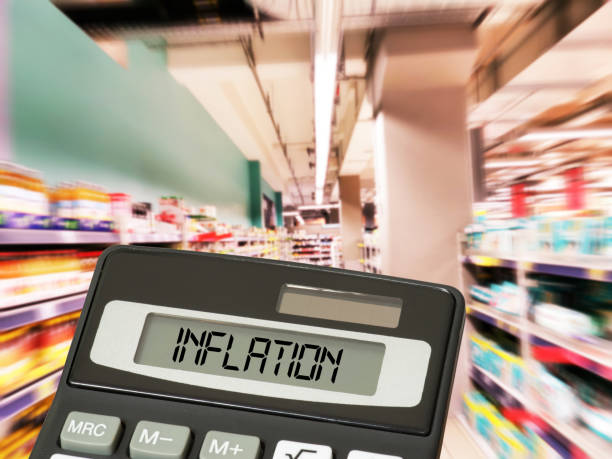 الدولار الأمريكي يتطلع إلى بيانات التضخم في نفقات الاستهلاك الشخصي
